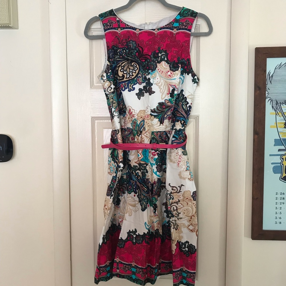 db Established 1962 Floral dress, size 4 - Picture 2 of 6
